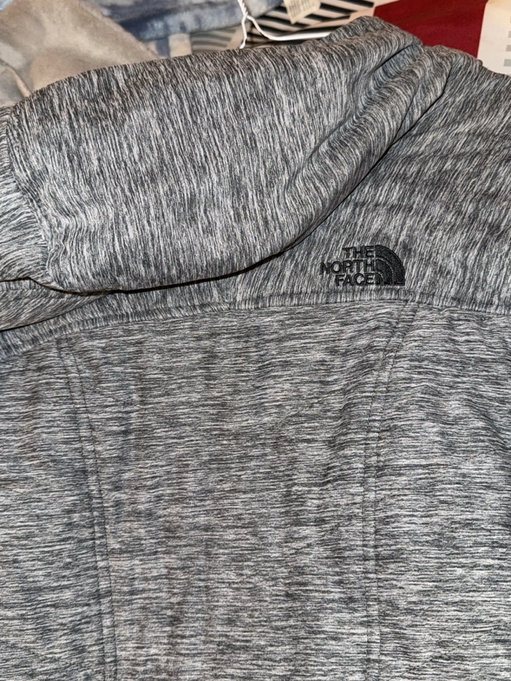 The North Face Women's Gray & Black Ski/Snow Jacket - Picture 7 of 7